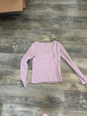 Soft Ribbed V-Neck Long Sleeve Top - Light Mauve